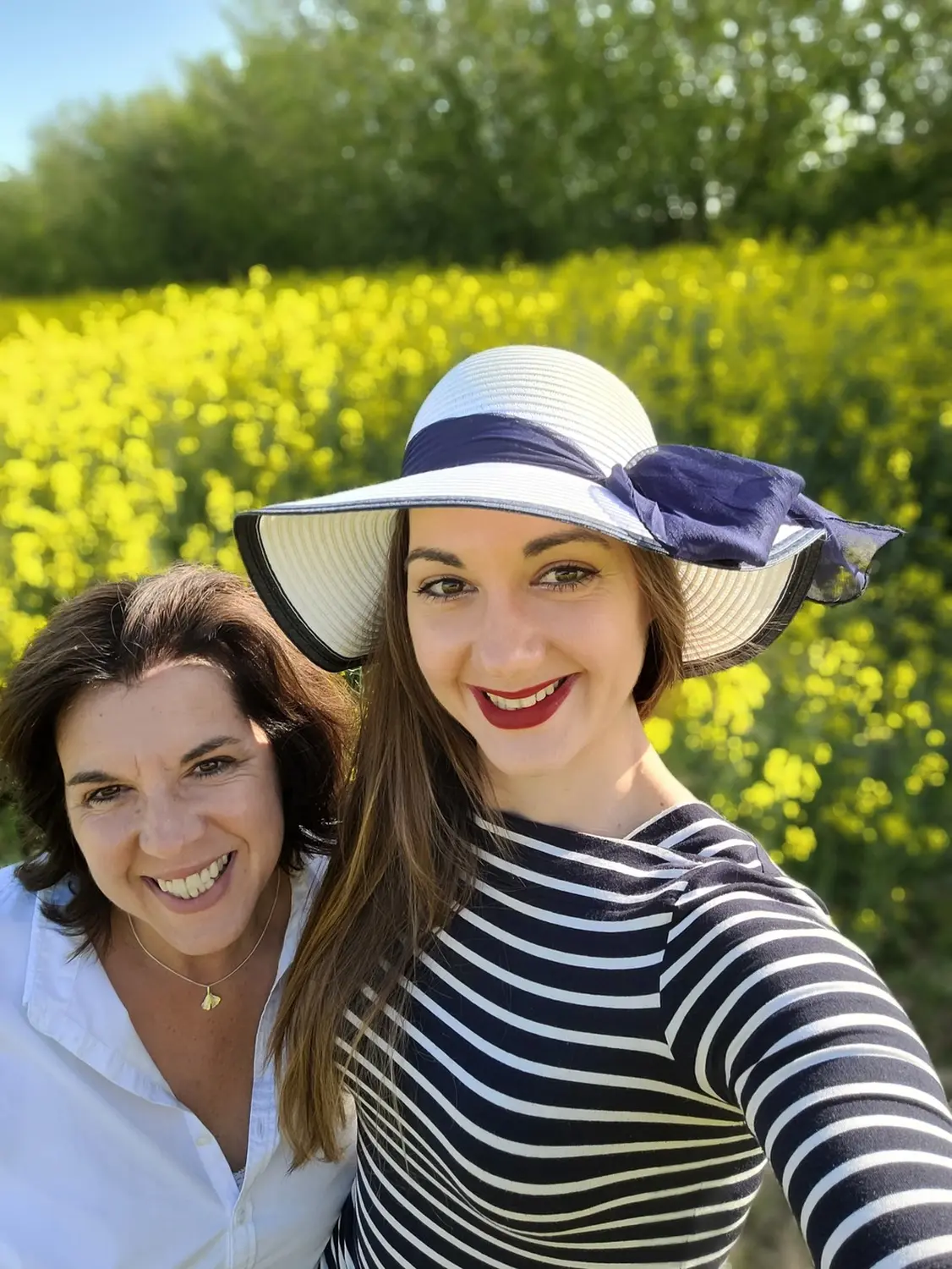 Kathrin Kunkel mit einem Mädchen